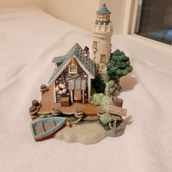 Rare Collectible Teddie's Boat Shop from Cherished Teddies Village - Picture 2 of 3